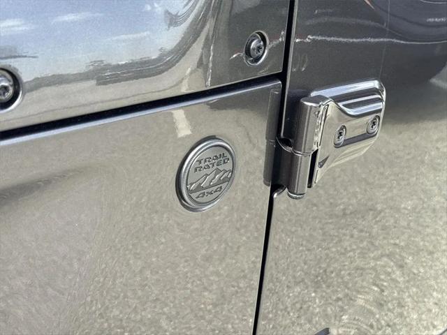 2025 Jeep Wrangler 4-Door Summit 4x4