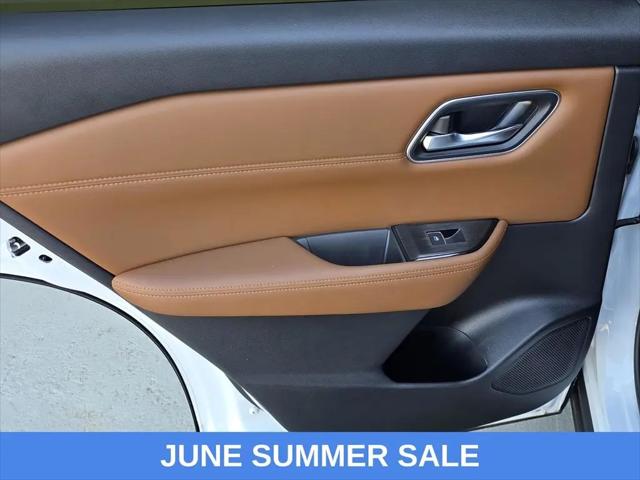 2025 Nissan Rogue Platinum FWD