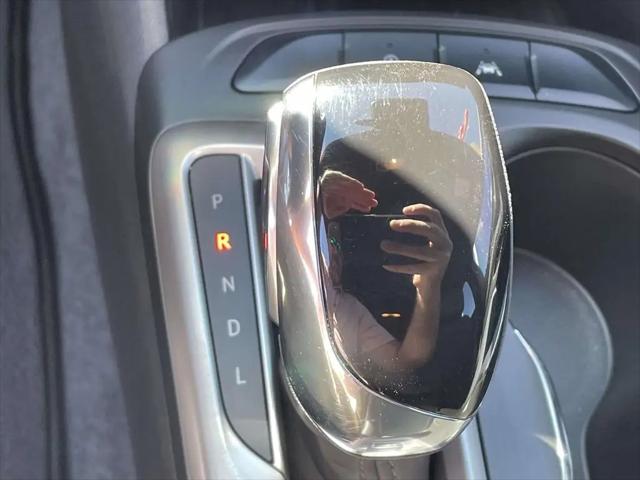 2024 Buick NV Preferred FWD