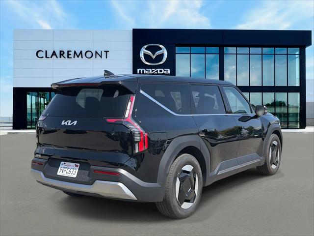 2026 Kia EV9 Light Long Range