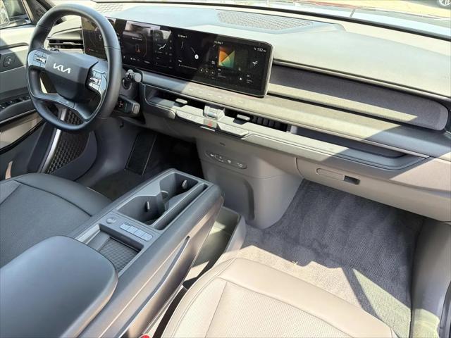 2026 Kia EV9 Light Long Range