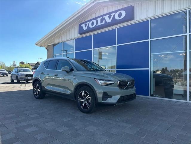 2025 Volvo XC40 B5 Core Bright Theme for sale in Bend, OR