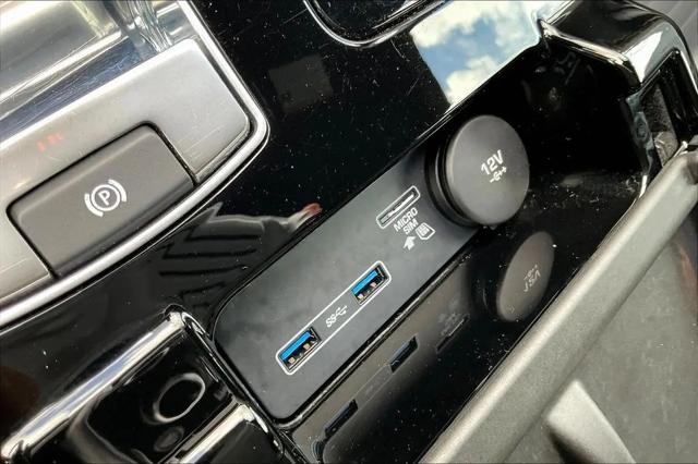 2020 Land Rover Discovery HSE LUXURY
