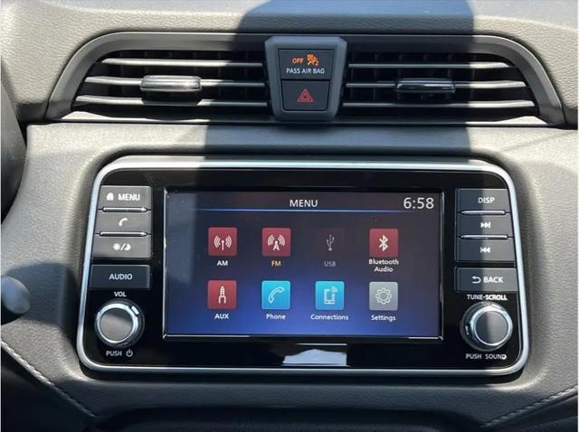 2025 Nissan Versa 1.6 S