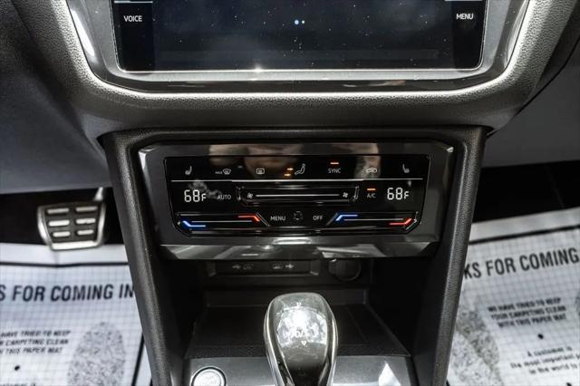 2022 Volkswagen Tiguan 2.0T SE R-Line Black