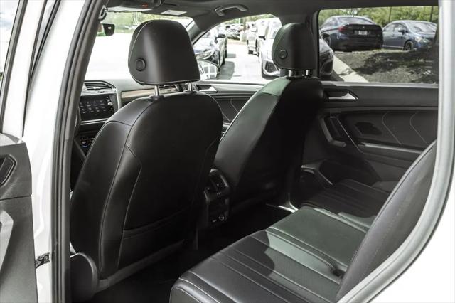 2022 Volkswagen Tiguan 2.0T SE R-Line Black