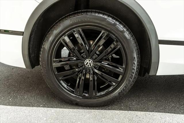 2022 Volkswagen Tiguan 2.0T SE R-Line Black