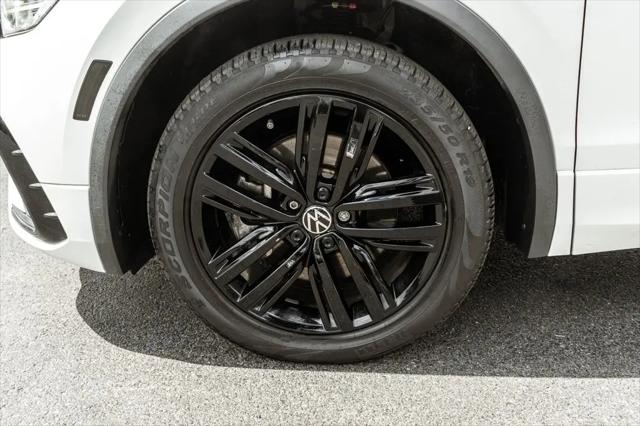 2022 Volkswagen Tiguan 2.0T SE R-Line Black