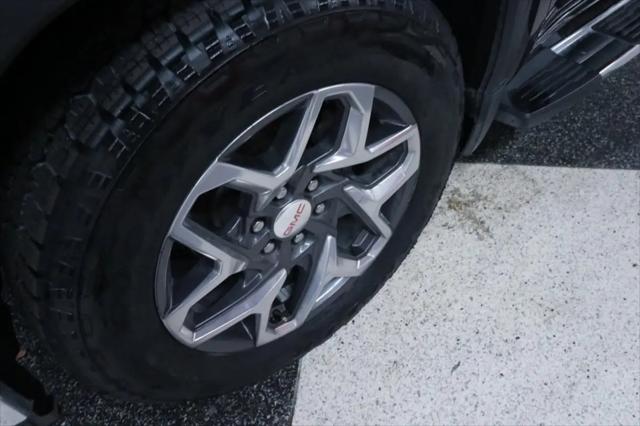 2023 GMC Sierra 1500 2WD Crew Cab Short Box SLT