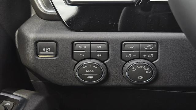 2026 Chevrolet Silverado 1500 4WD Crew Cab Standard Bed LT