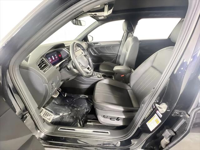 2023 Volkswagen Tiguan 2.0T SE R-Line Black