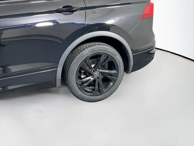 2023 Volkswagen Tiguan 2.0T SE R-Line Black