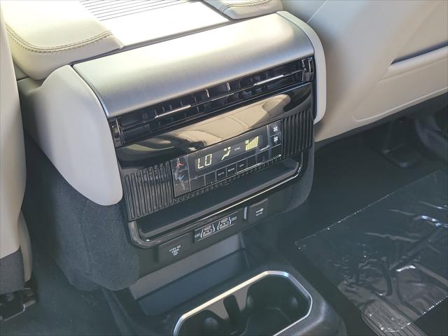 2026 Jeep Grand Wagoneer 4x2