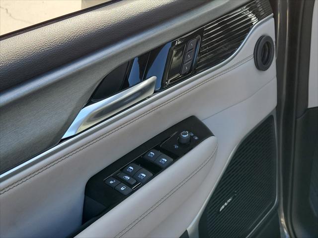 2026 Jeep Grand Wagoneer 4x2