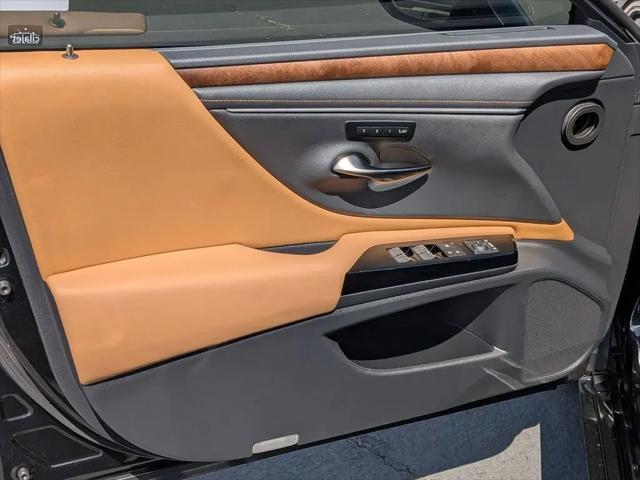 2024 Lexus ES 300h ES 300h