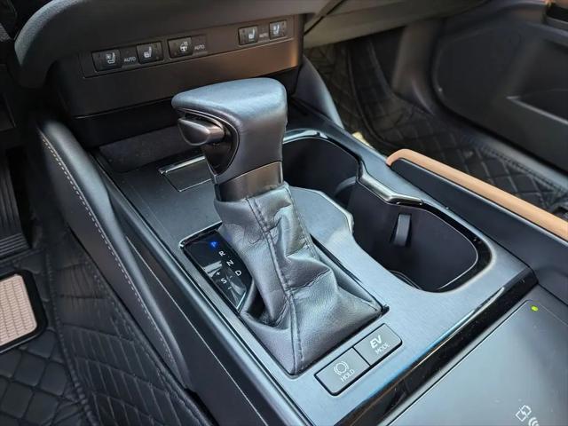 2024 Lexus ES 300h ES 300h