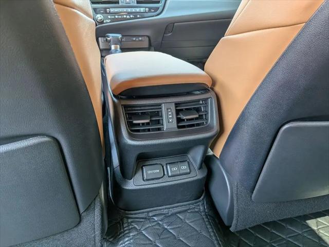 2024 Lexus ES 300h ES 300h