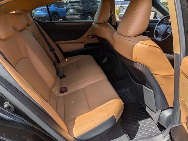 2024 Lexus ES 300h ES 300h