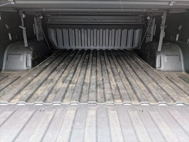 2024 GMC Sierra 1500 4WD Crew Cab Short Box Elevation with 3SB