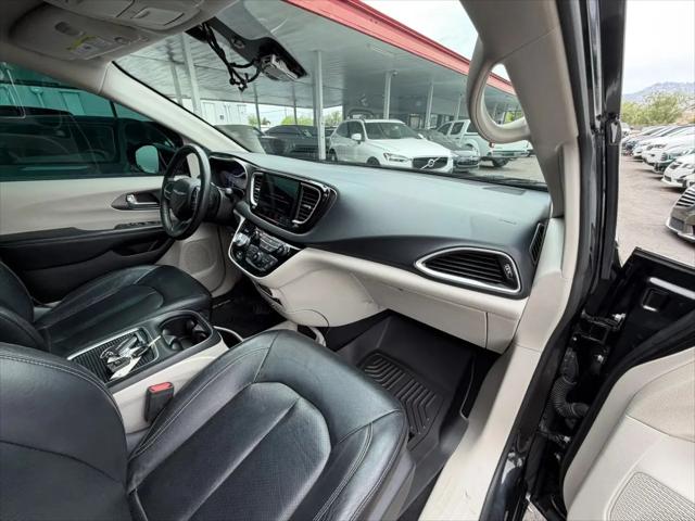 2022 Chrysler Pacifica Touring L