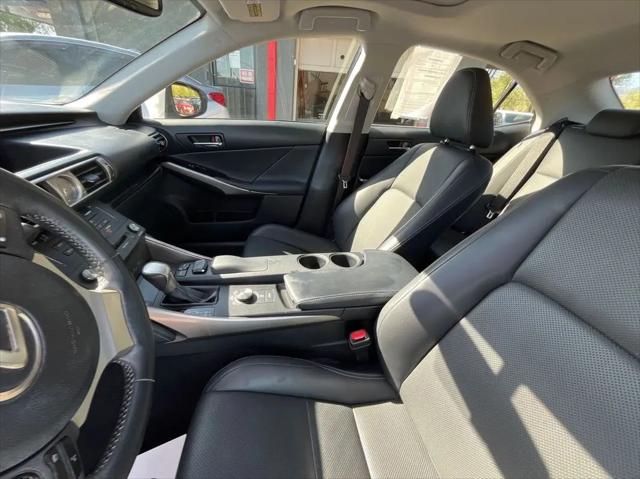 2015 Lexus IS 250 Crafted Line