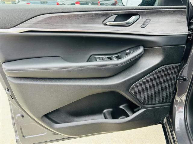 2025 Jeep Grand Cherokee L Limited 4x4
