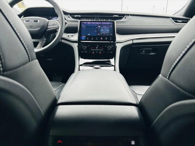 2025 Jeep Grand Cherokee L Limited 4x4