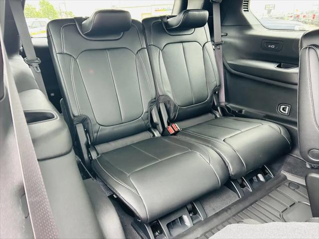 2025 Jeep Grand Cherokee L Limited 4x4