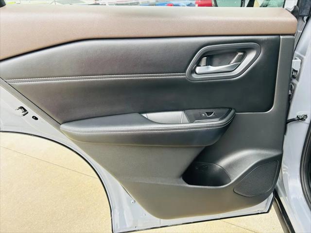 2023 Nissan Rogue SL Intelligent AWD