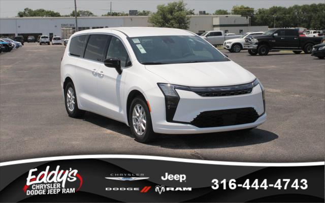 2027 Chrysler Pacifica Select for sale in Wichita, KS
