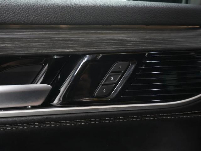 2023 Jeep Wagoneer Series II