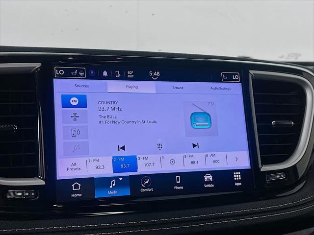 2022 Chrysler Pacifica Hybrid Touring L