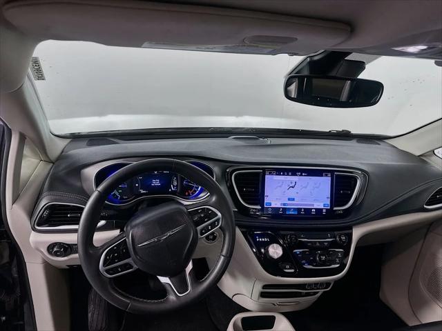 2022 Chrysler Pacifica Hybrid Touring L