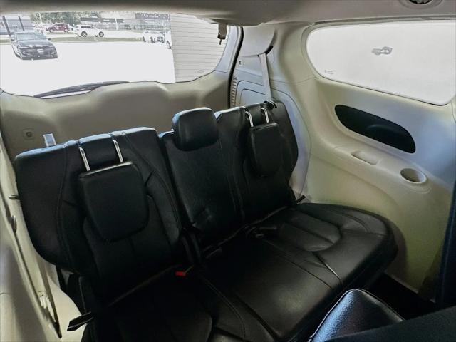 2022 Chrysler Pacifica Hybrid Touring L