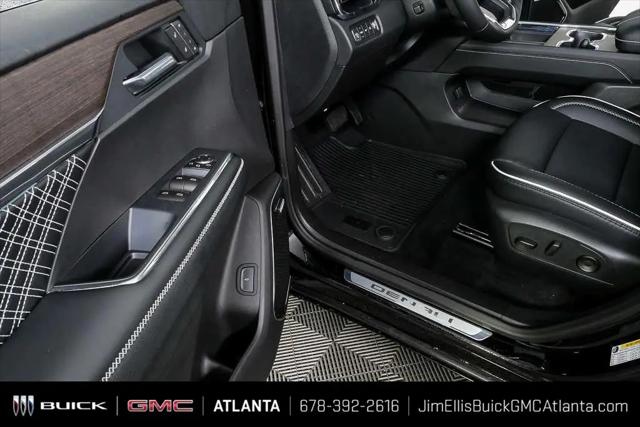 2026 GMC Acadia Denali AWD