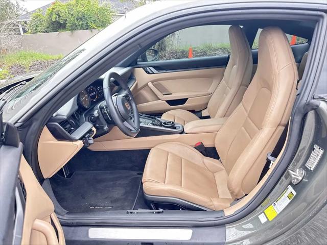 2021 Porsche 911 Carrera