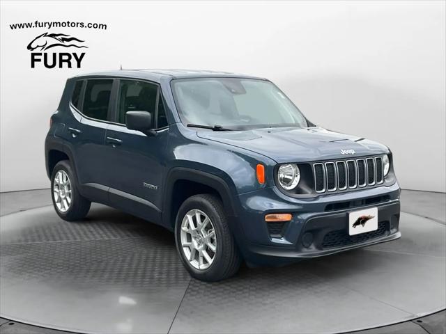 2023 Jeep Renegade Latitude 4x4 for sale in South St. Paul, MN
