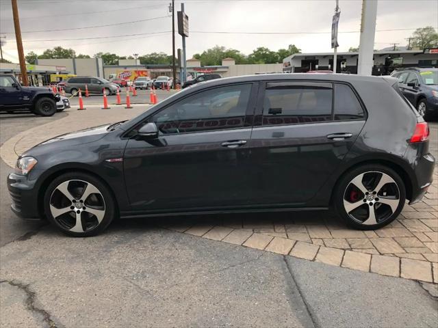 2015 Volkswagen Golf GTI 2.0T SE 4-Door