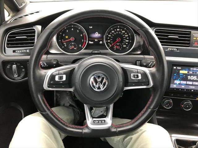 2015 Volkswagen Golf GTI 2.0T SE 4-Door