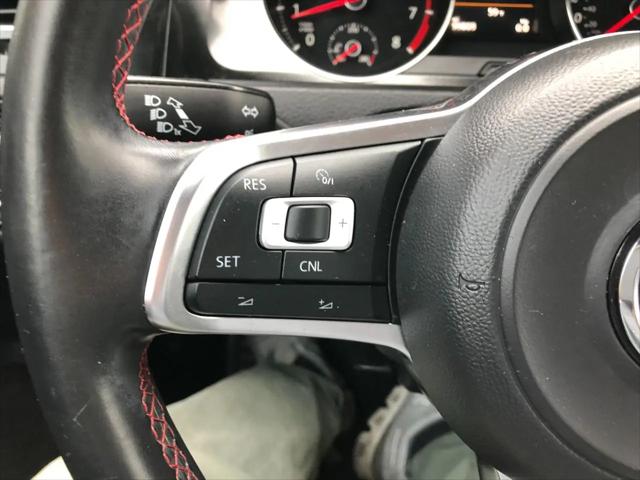 2015 Volkswagen Golf GTI 2.0T SE 4-Door