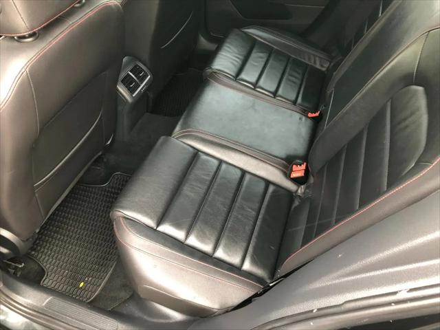 2015 Volkswagen Golf GTI 2.0T SE 4-Door