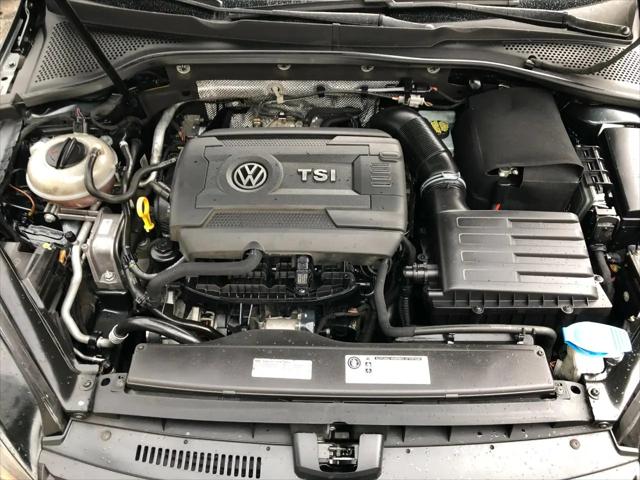 2015 Volkswagen Golf GTI 2.0T SE 4-Door