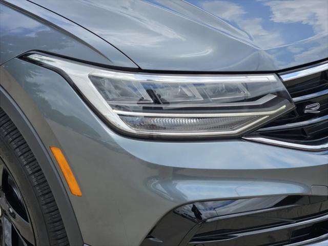 2023 Volkswagen Tiguan 2.0T SE R-Line Black