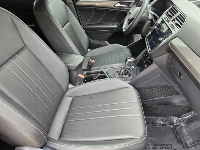 2023 Volkswagen Tiguan 2.0T SE R-Line Black