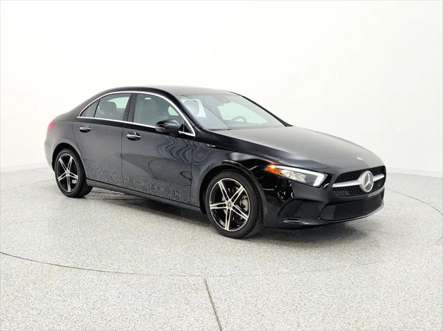 2022 Mercedes-Benz A 220 A 220