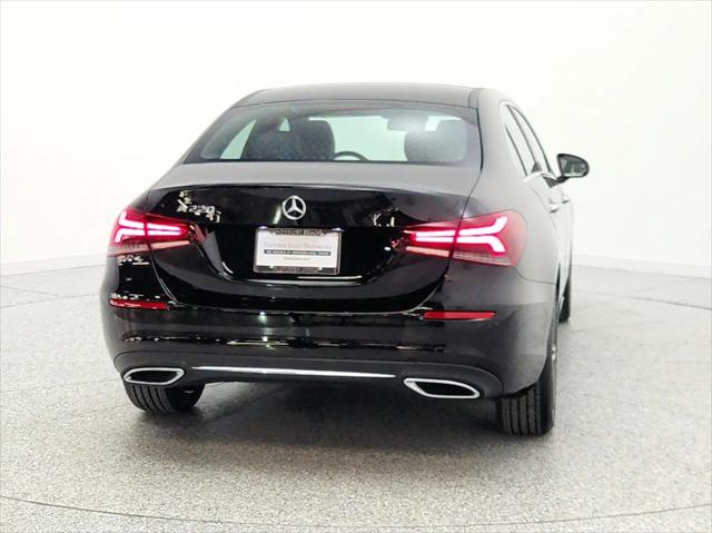2022 Mercedes-Benz A 220 A 220