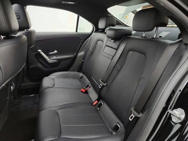 2022 Mercedes-Benz A 220 A 220
