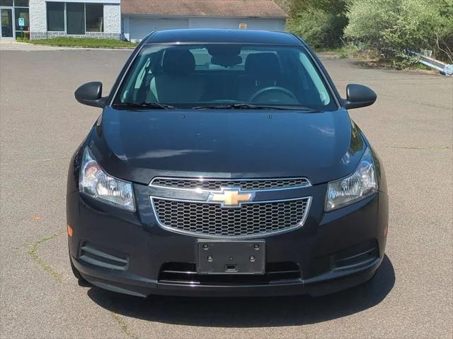 2013 Chevrolet Cruze LS Auto