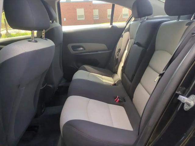2013 Chevrolet Cruze LS Auto