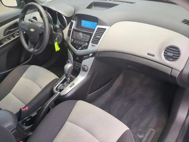 2013 Chevrolet Cruze LS Auto